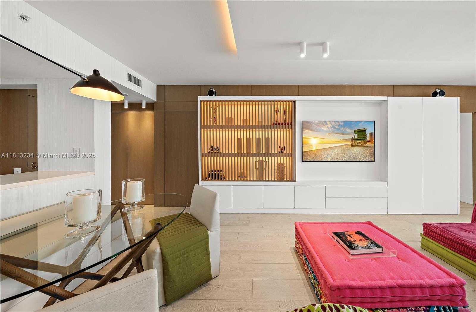 Small Image of 1500 OCEAN DR #910, Miami Beach Number 6