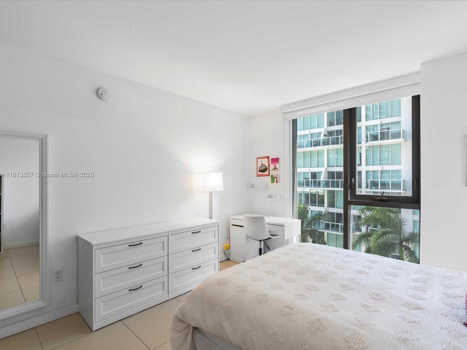 Small Image of 31 SOUTH EAST 6TH ST #802, Miami Number 16