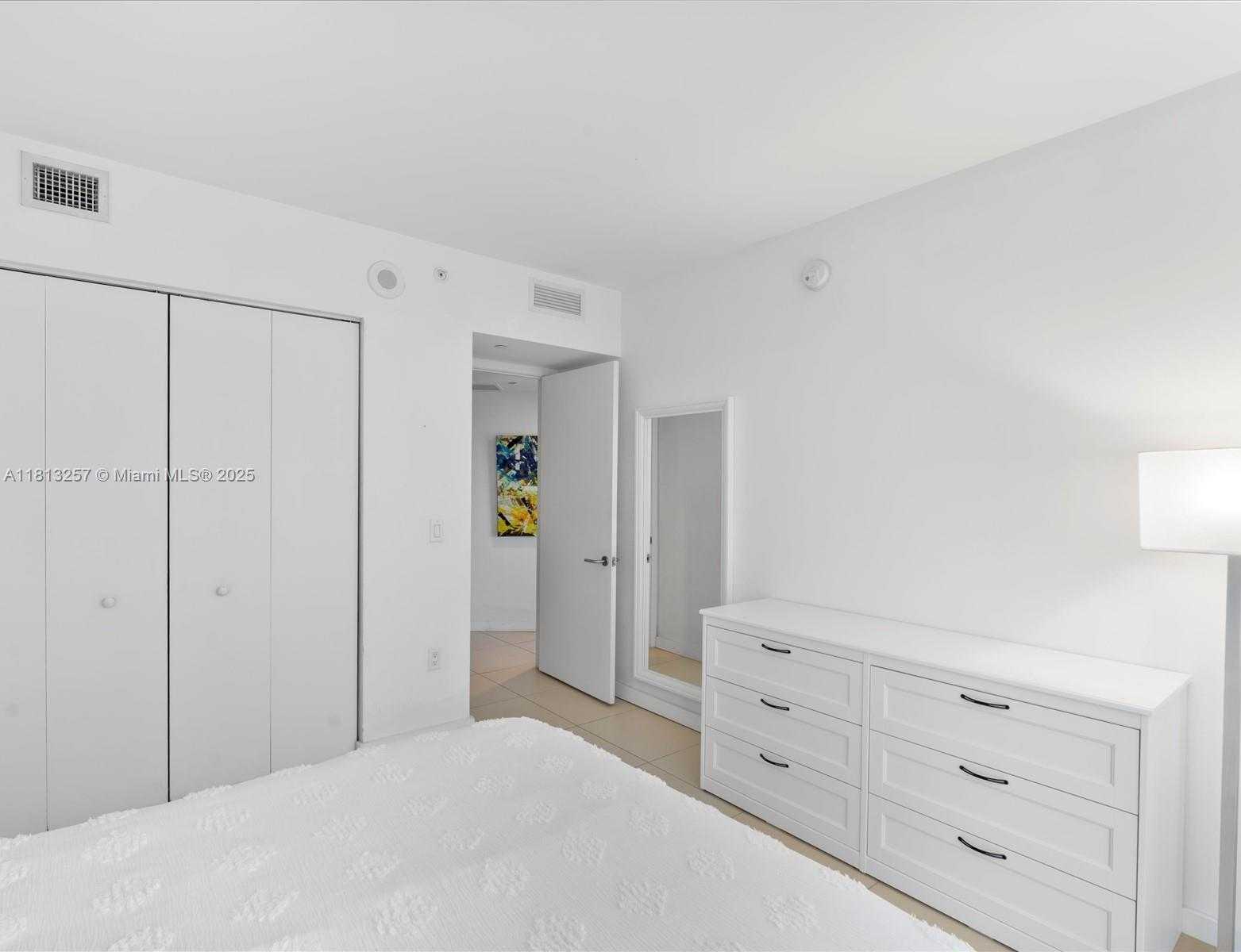 Small Image of 31 SOUTH EAST 6TH ST #802, Miami Number 19