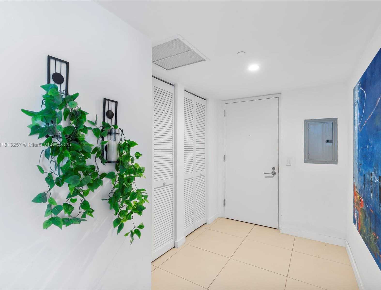Small Image of 31 SOUTH EAST 6TH ST #802, Miami Number 2
