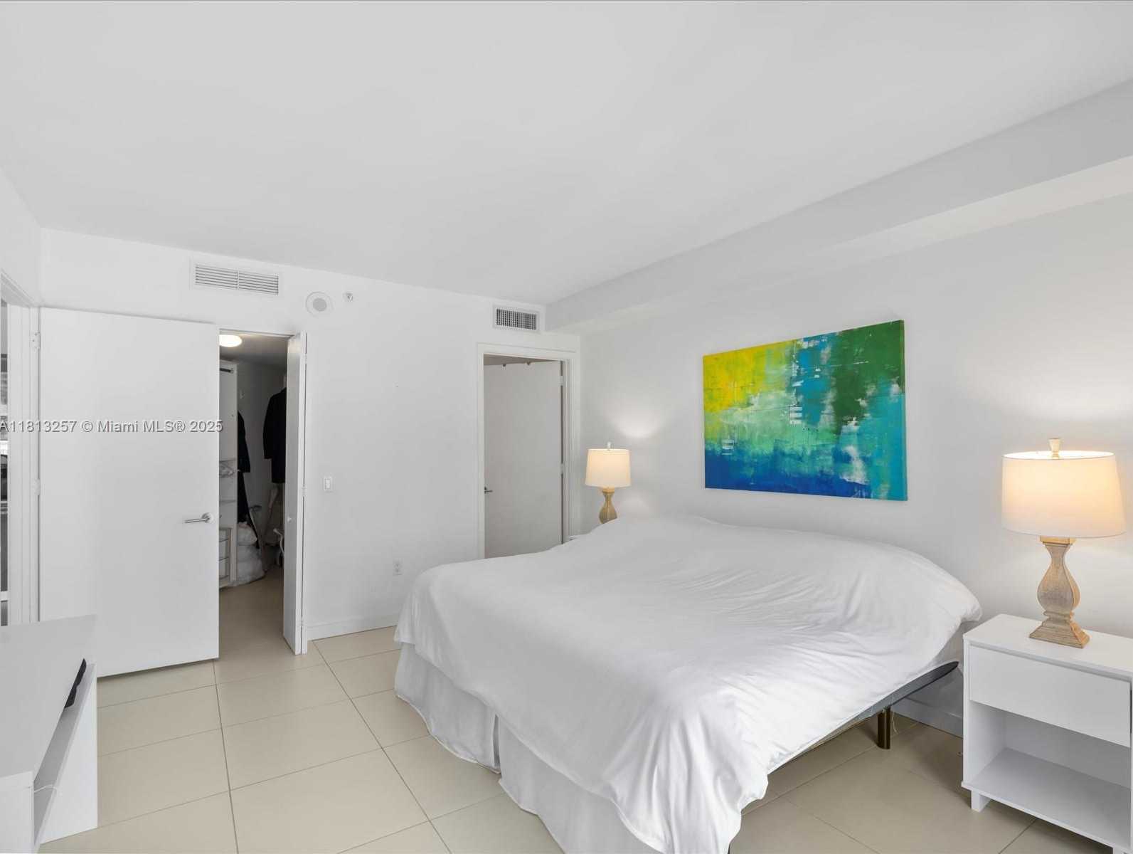 Small Image of 31 SOUTH EAST 6TH ST #802, Miami Number 24