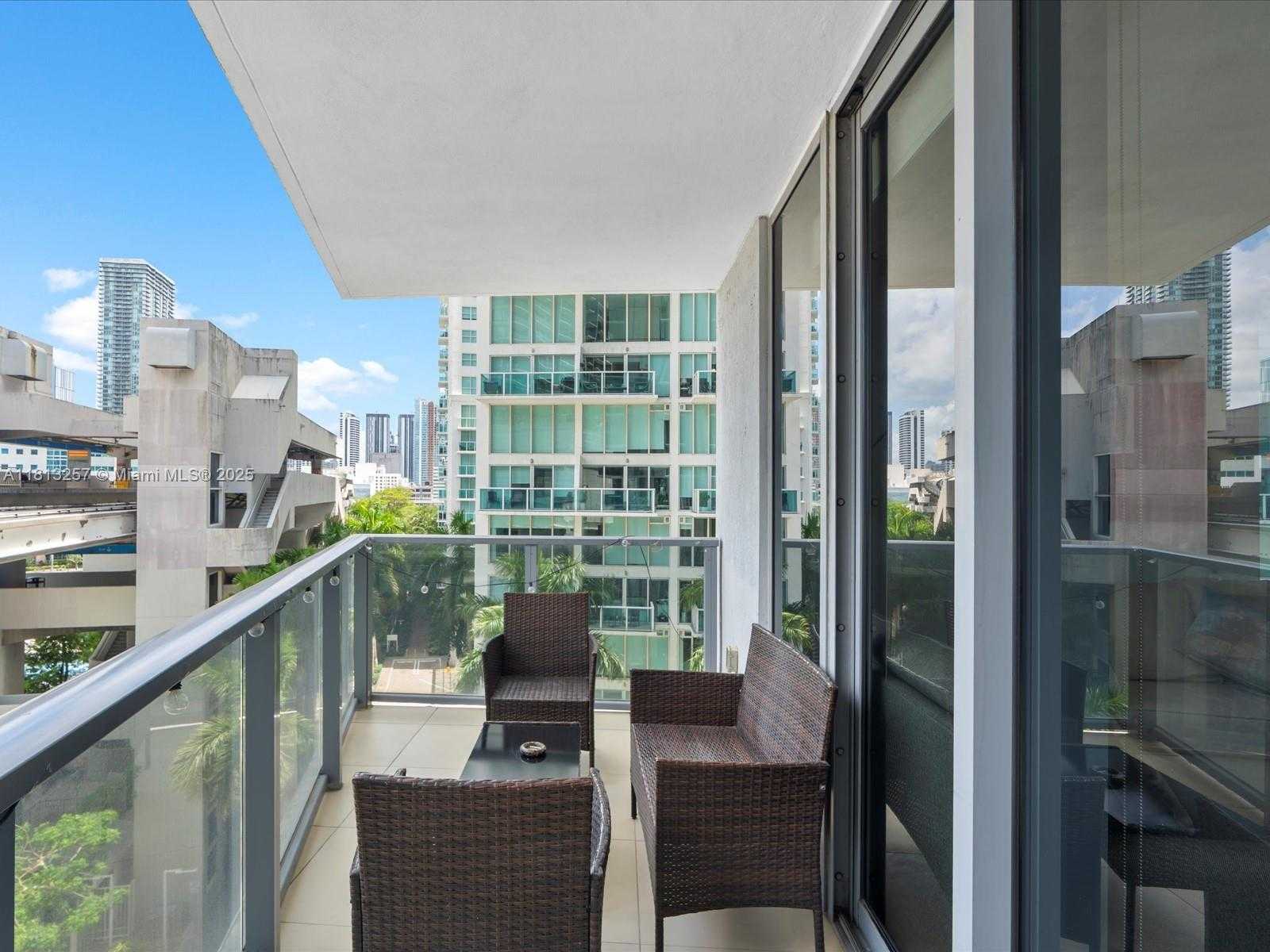 Small Image of 31 SOUTH EAST 6TH ST #802, Miami Number 31