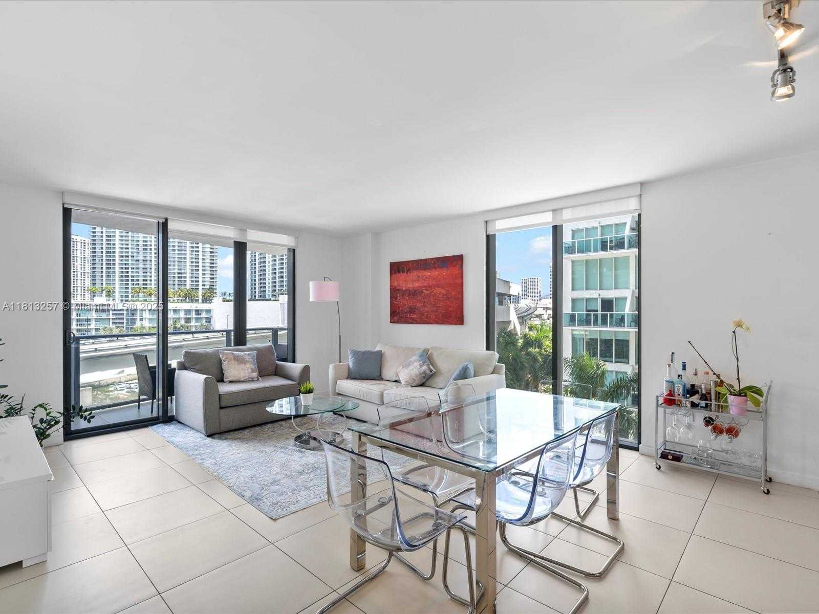 Small Image of 31 SOUTH EAST 6TH ST #802, Miami Number 4