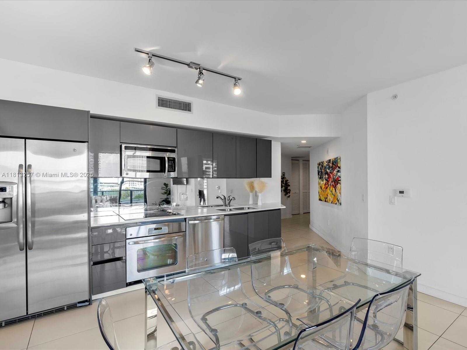 Small Image of 31 SOUTH EAST 6TH ST #802, Miami Number 9