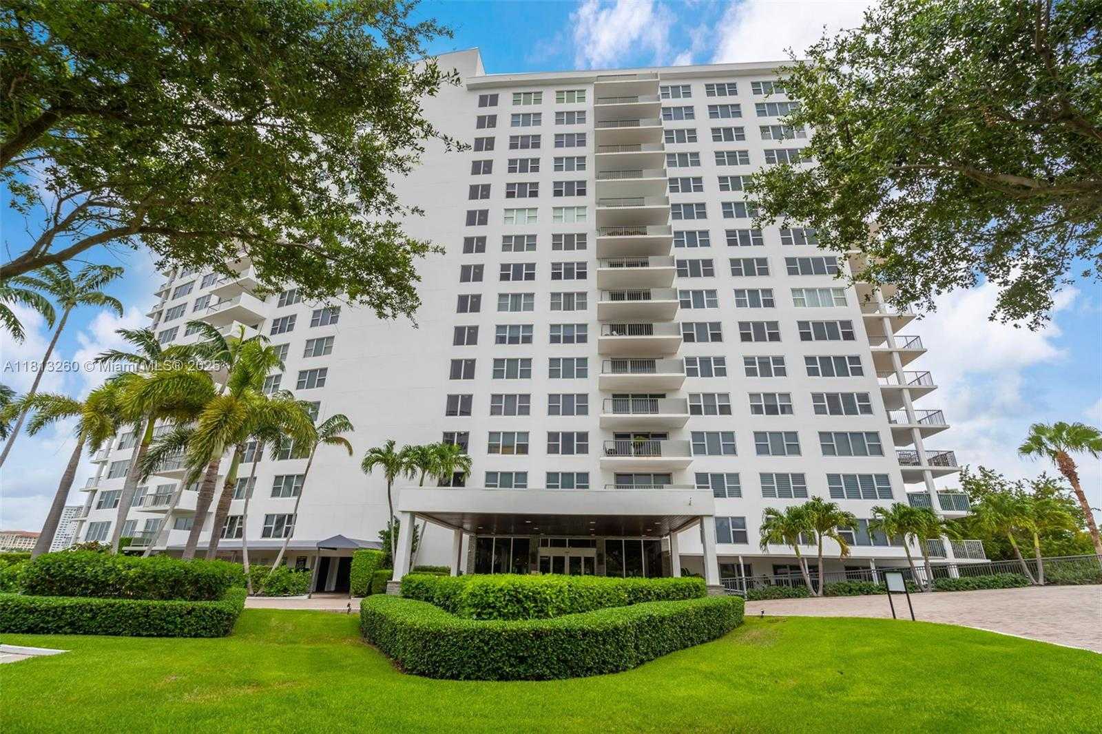 Small Image of 875 EAST CAMINO REAL #5D, Boca Raton Number 3
