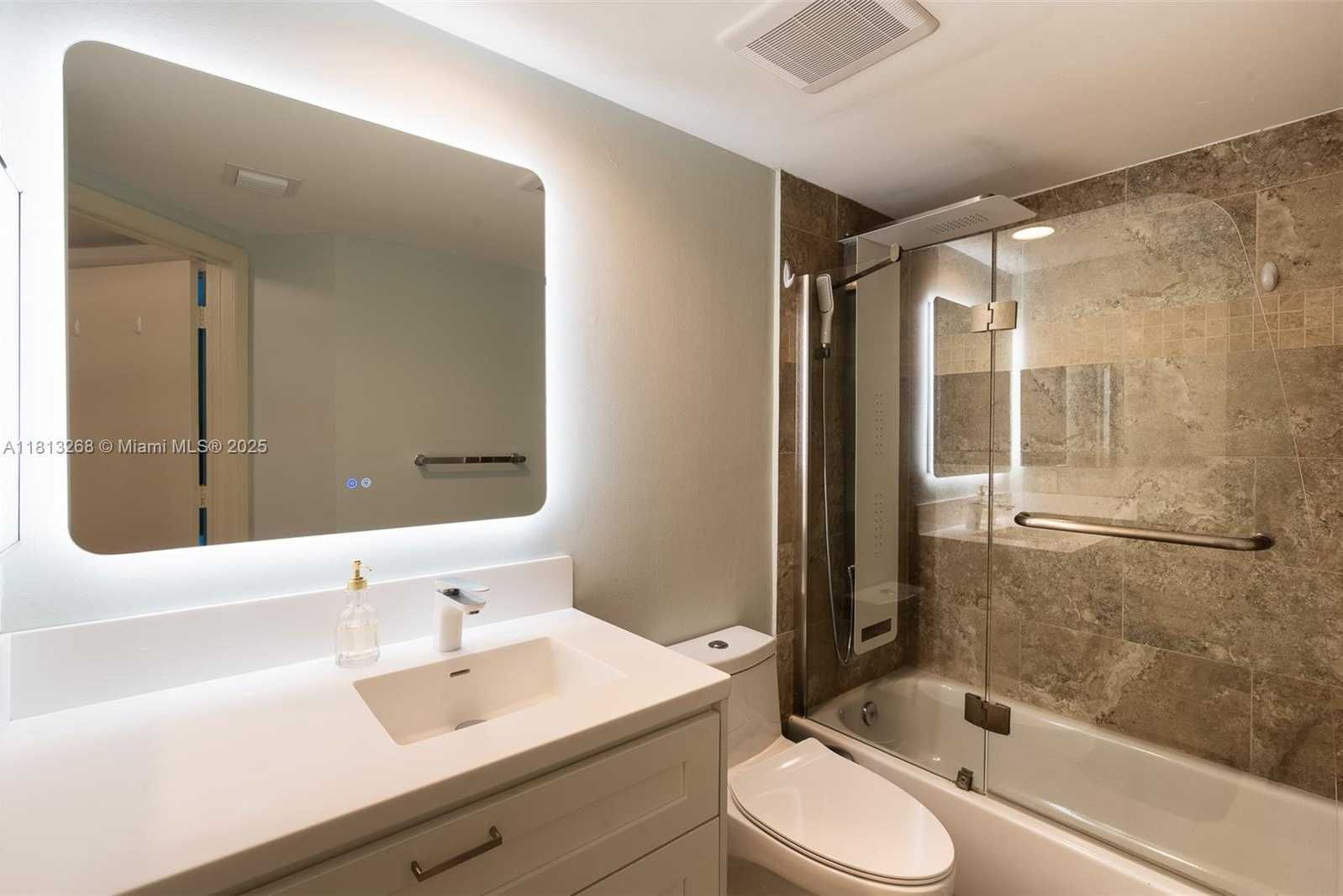 Small Image of 9201 COLLINS AVE #624, Surfside Number 14