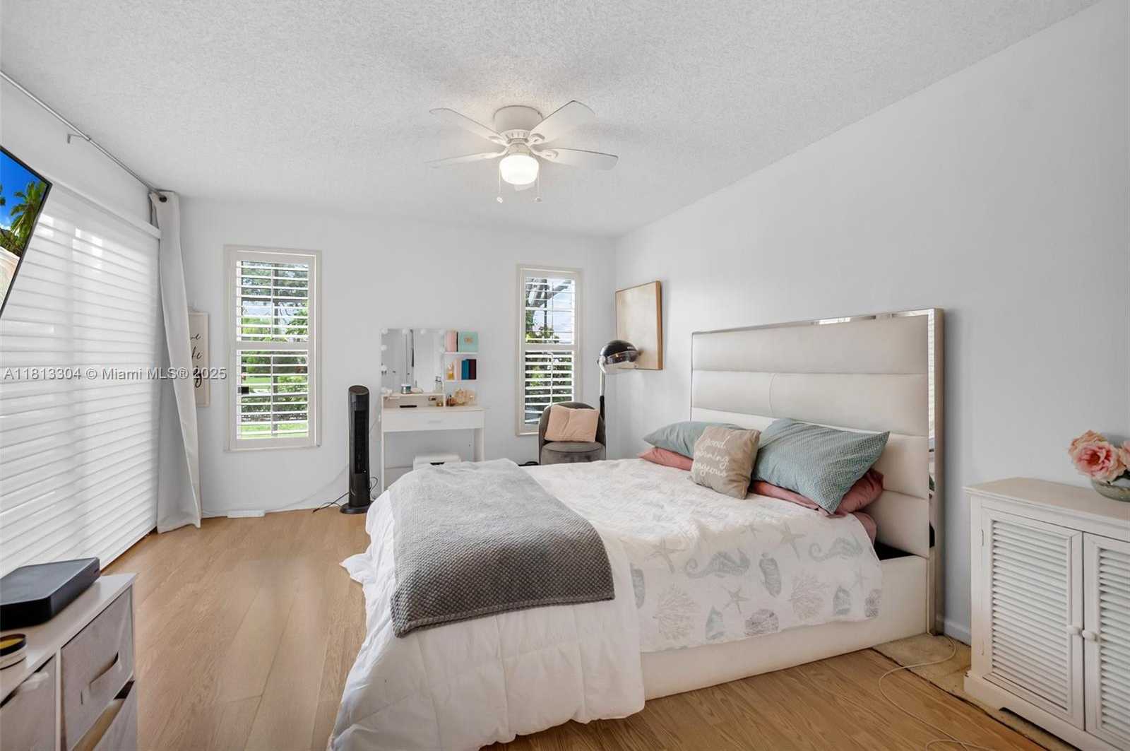 Small Image of 9280 Boca Gardens Pkwy, Boca Raton, FL 33496, USA Number 12