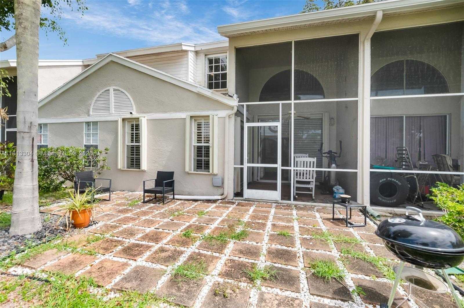 Small Image of 9280 Boca Gardens Pkwy, Boca Raton, FL 33496, USA Number 17