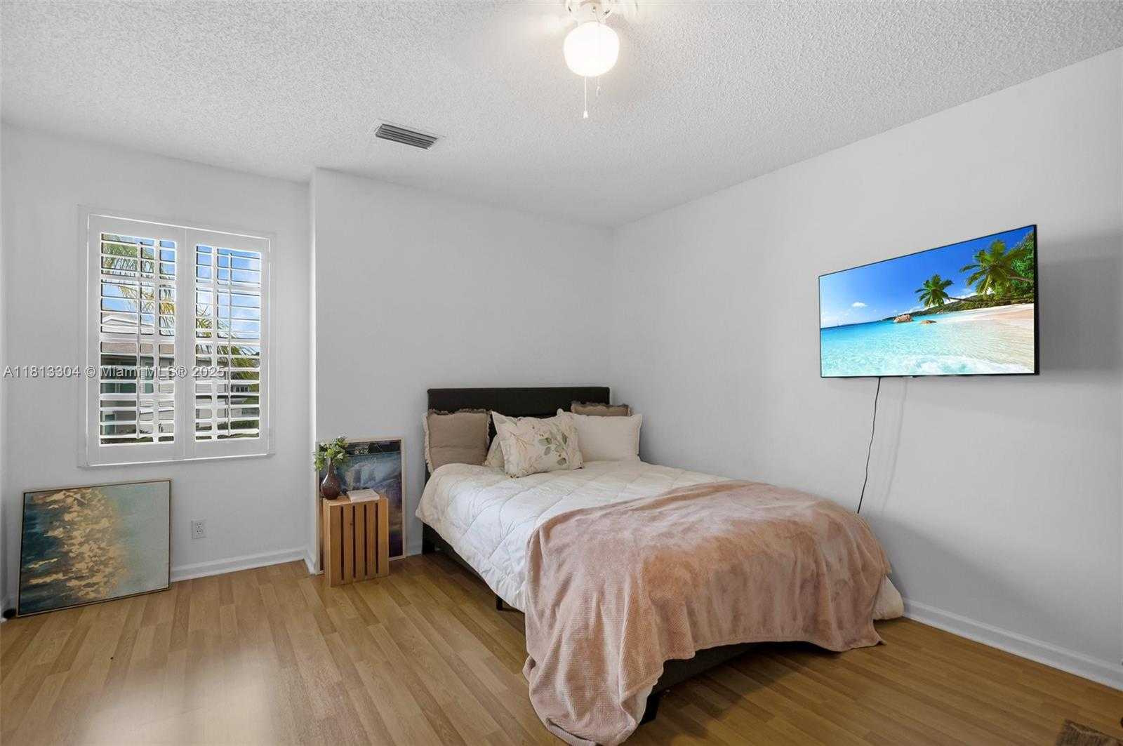 Small Image of 9280 Boca Gardens Pkwy, Boca Raton, FL 33496, USA Number 19