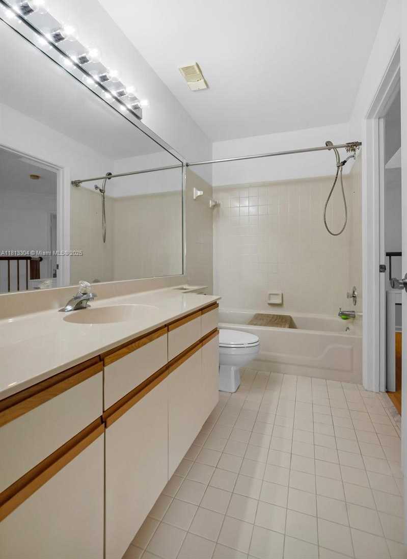 Small Image of 9280 Boca Gardens Pkwy, Boca Raton, FL 33496, USA Number 25