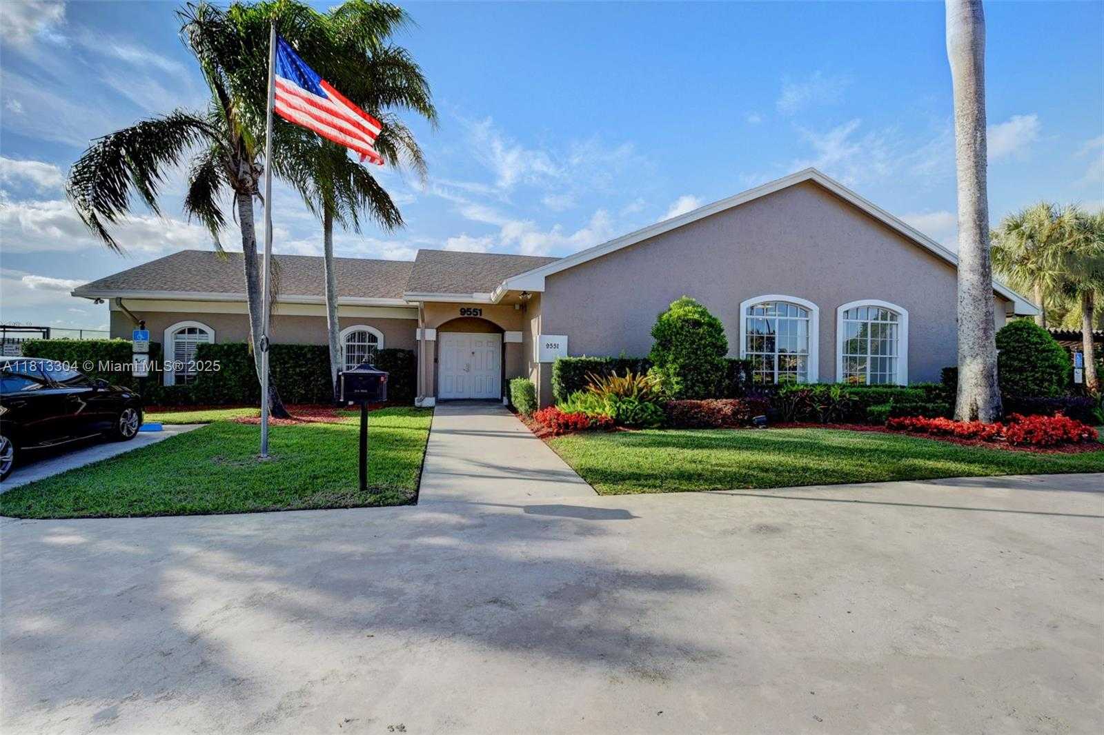 Small Image of 9280 Boca Gardens Pkwy, Boca Raton, FL 33496, USA Number 41