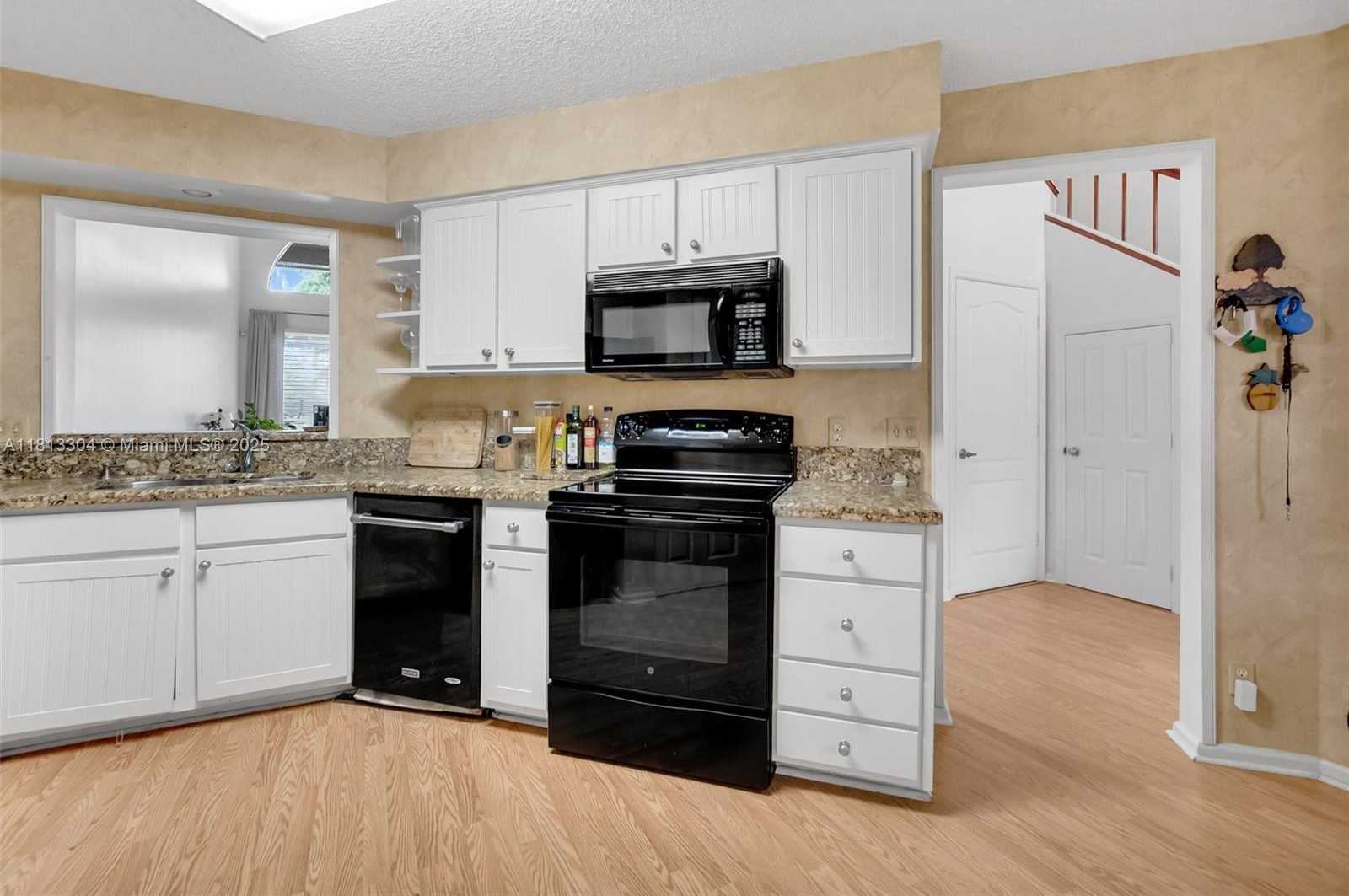 Small Image of 9280 Boca Gardens Pkwy, Boca Raton, FL 33496, USA Number 9