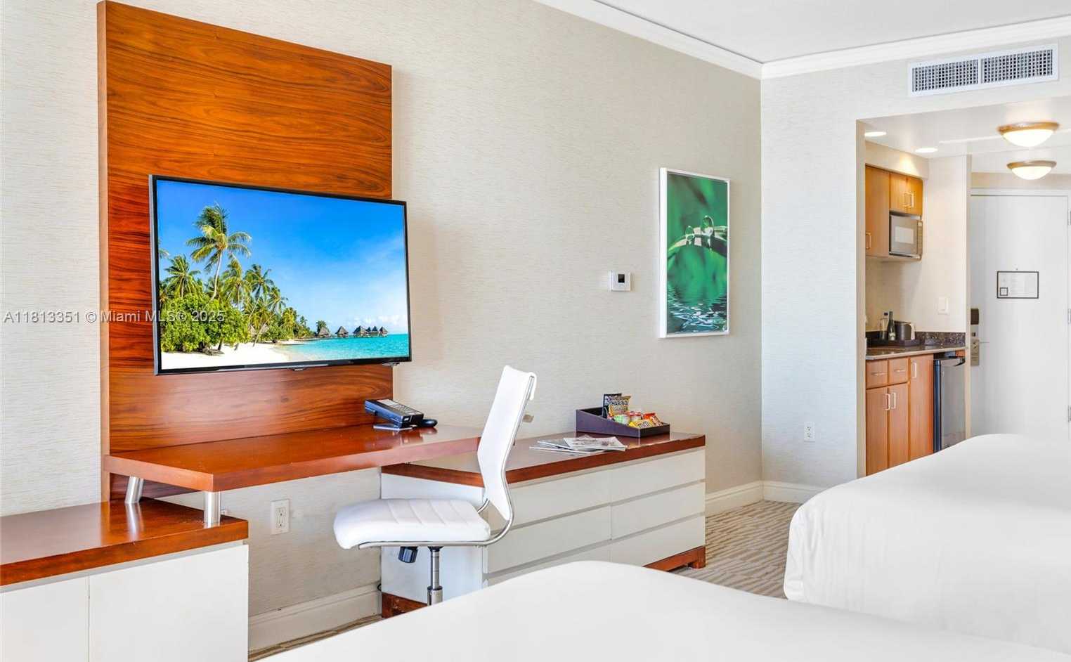 Small Image of 18001 COLLINS AVE #2012, Sunny Isles Beach Number 14