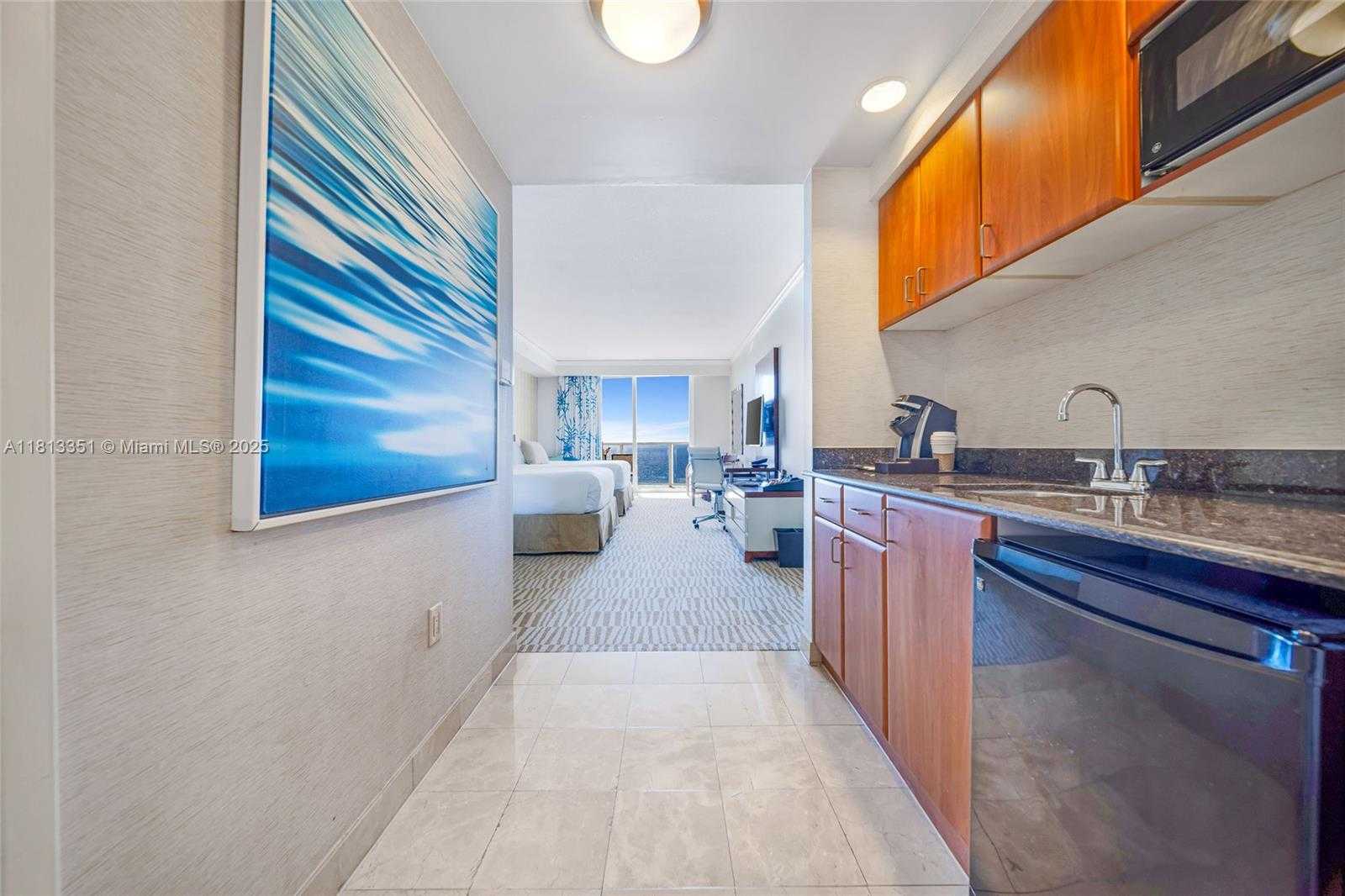 Small Image of 18001 COLLINS AVE #2012, Sunny Isles Beach Number 16