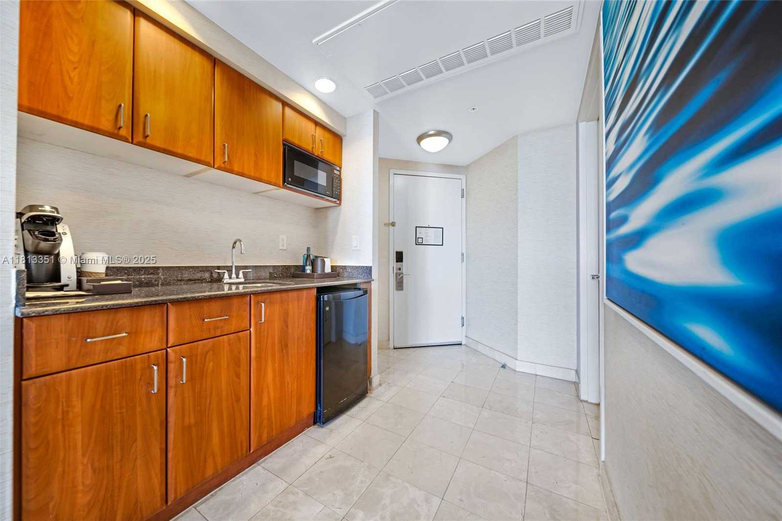 Small Image of 18001 COLLINS AVE #2012, Sunny Isles Beach Number 21