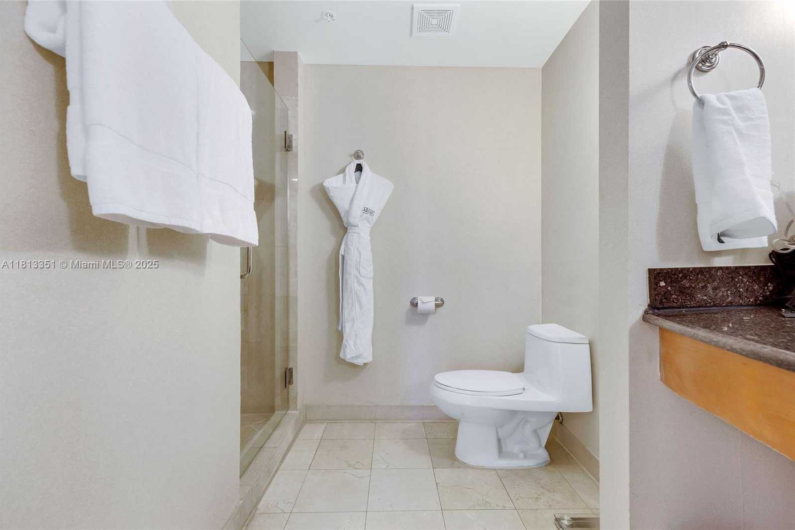Small Image of 18001 COLLINS AVE #2012, Sunny Isles Beach Number 25