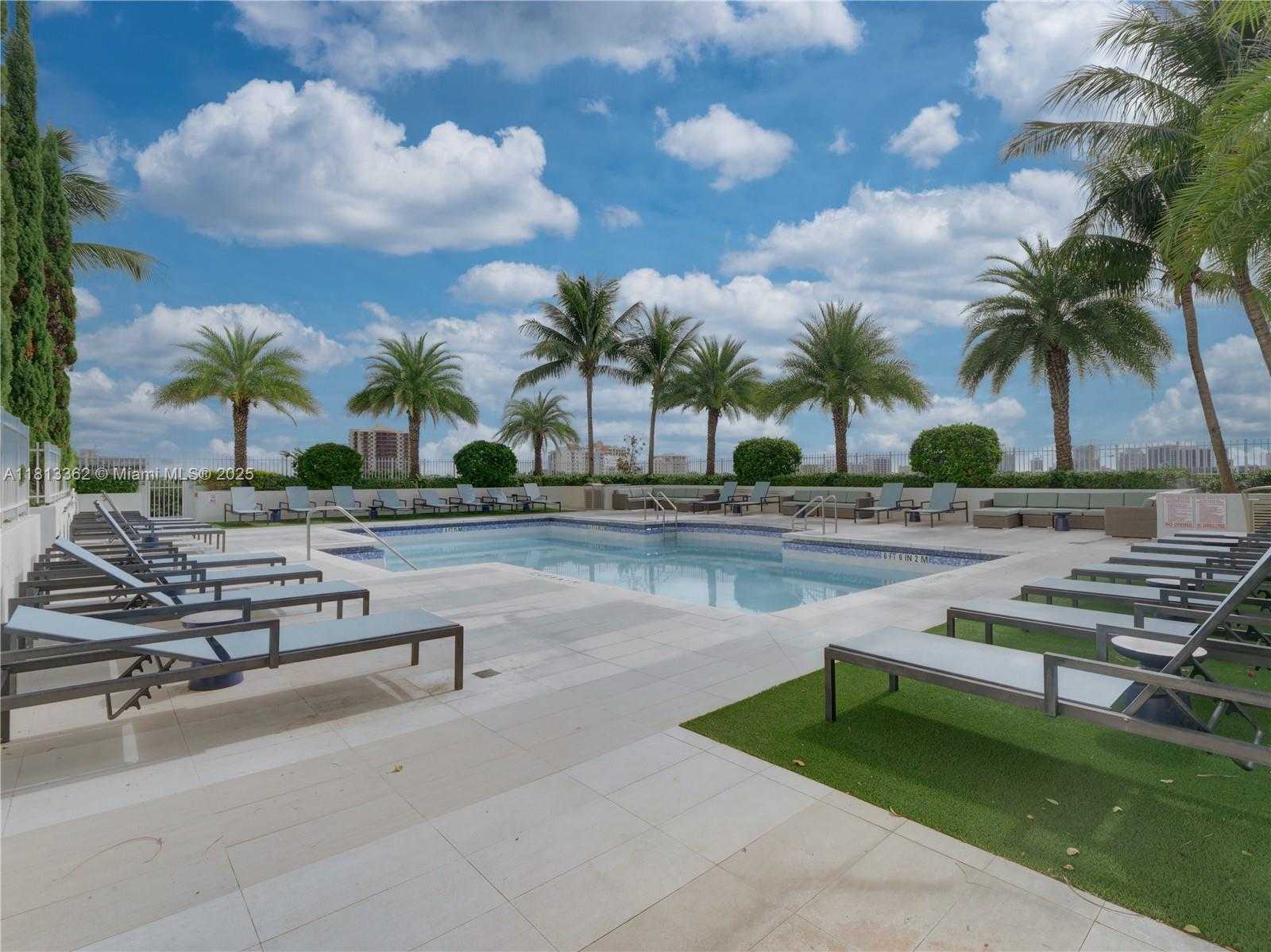 Small Image of 3000 CORAL WAY #715, Miami Number 26