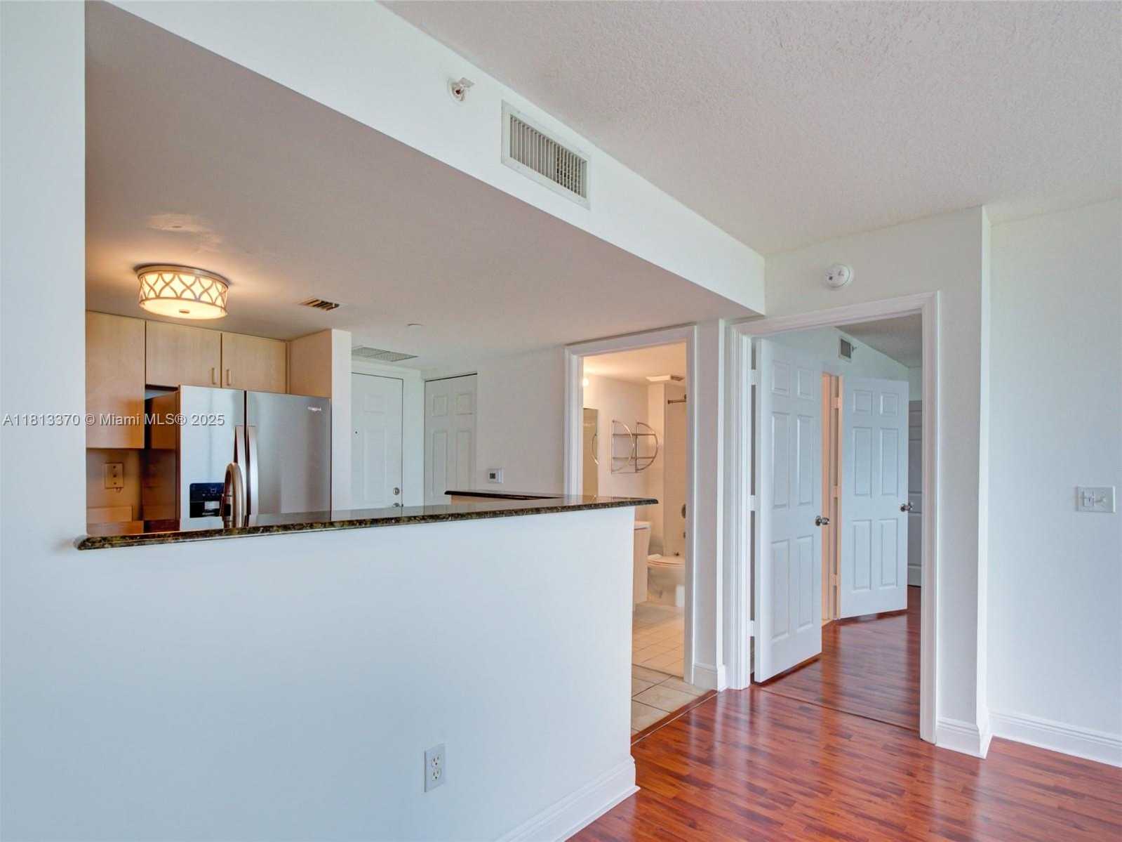 Small Image of 3000 CORAL WAY #815, Miami Number 16