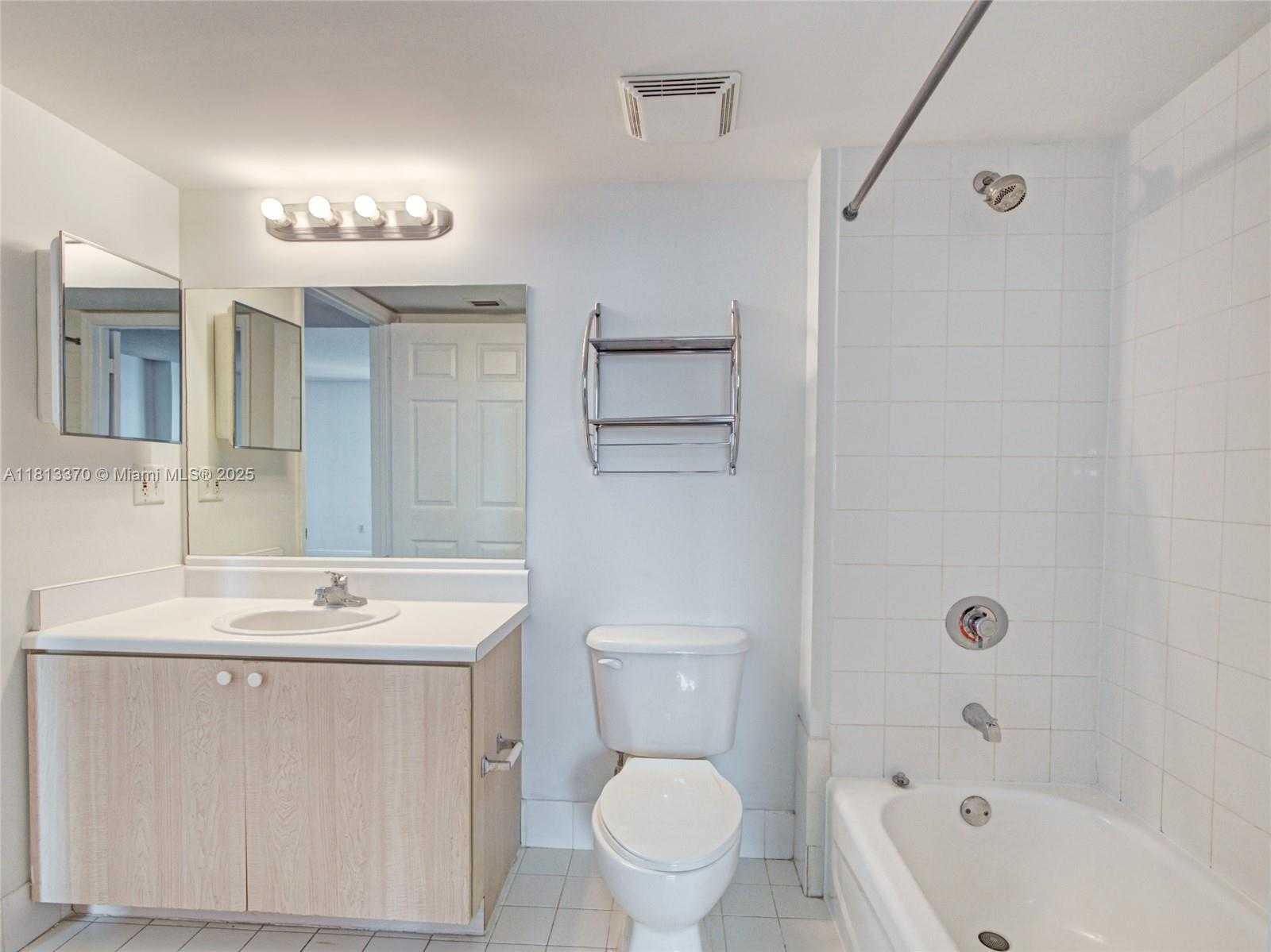 Small Image of 3000 CORAL WAY #815, Miami Number 19