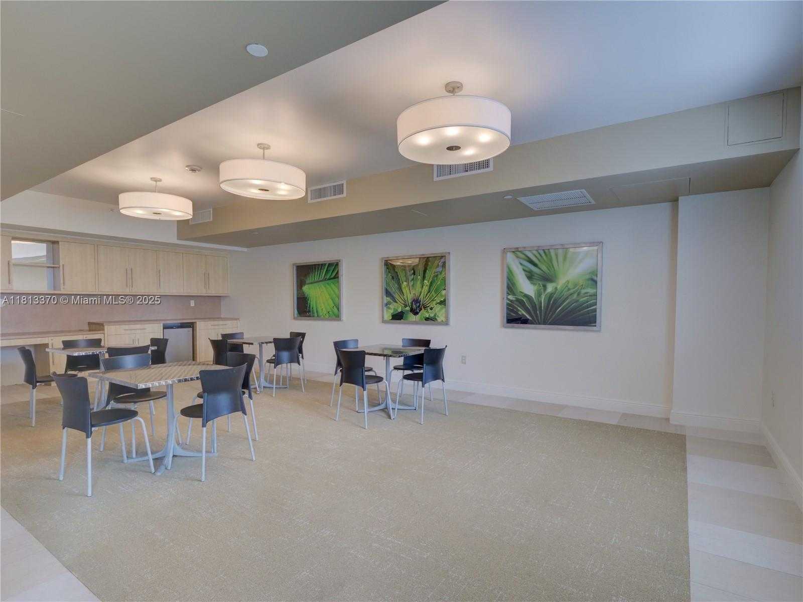 Small Image of 3000 CORAL WAY #815, Miami Number 31