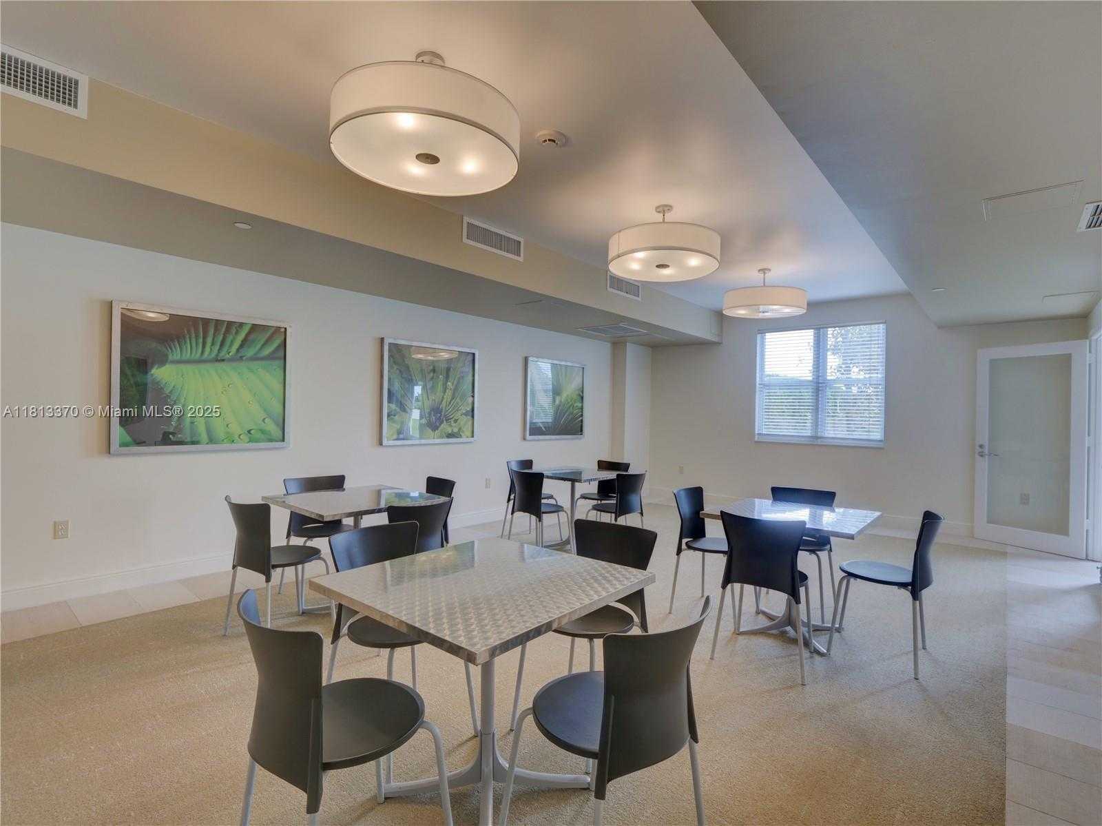 Small Image of 3000 CORAL WAY #815, Miami Number 33