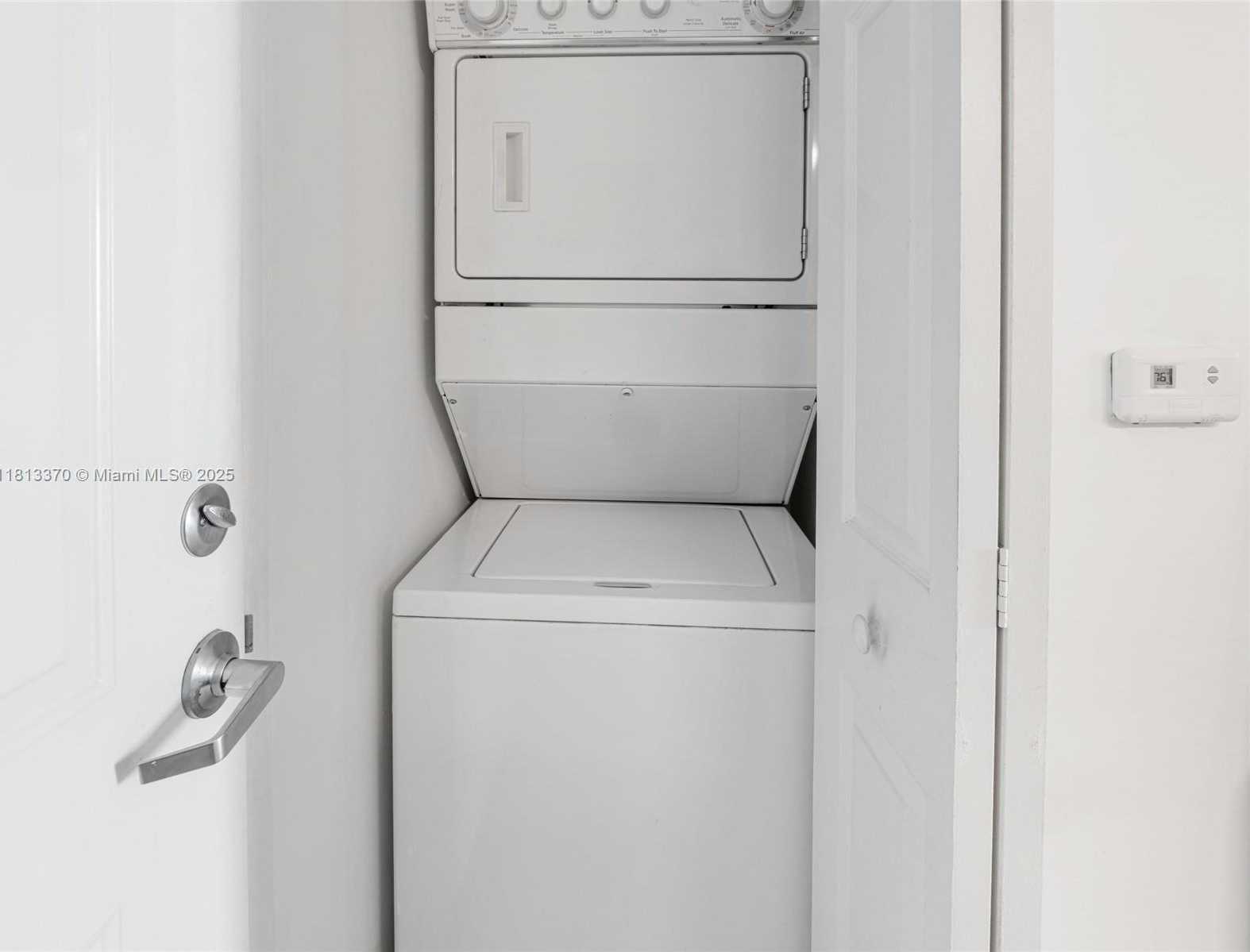 Small Image of 3000 CORAL WAY #815, Miami Number 43