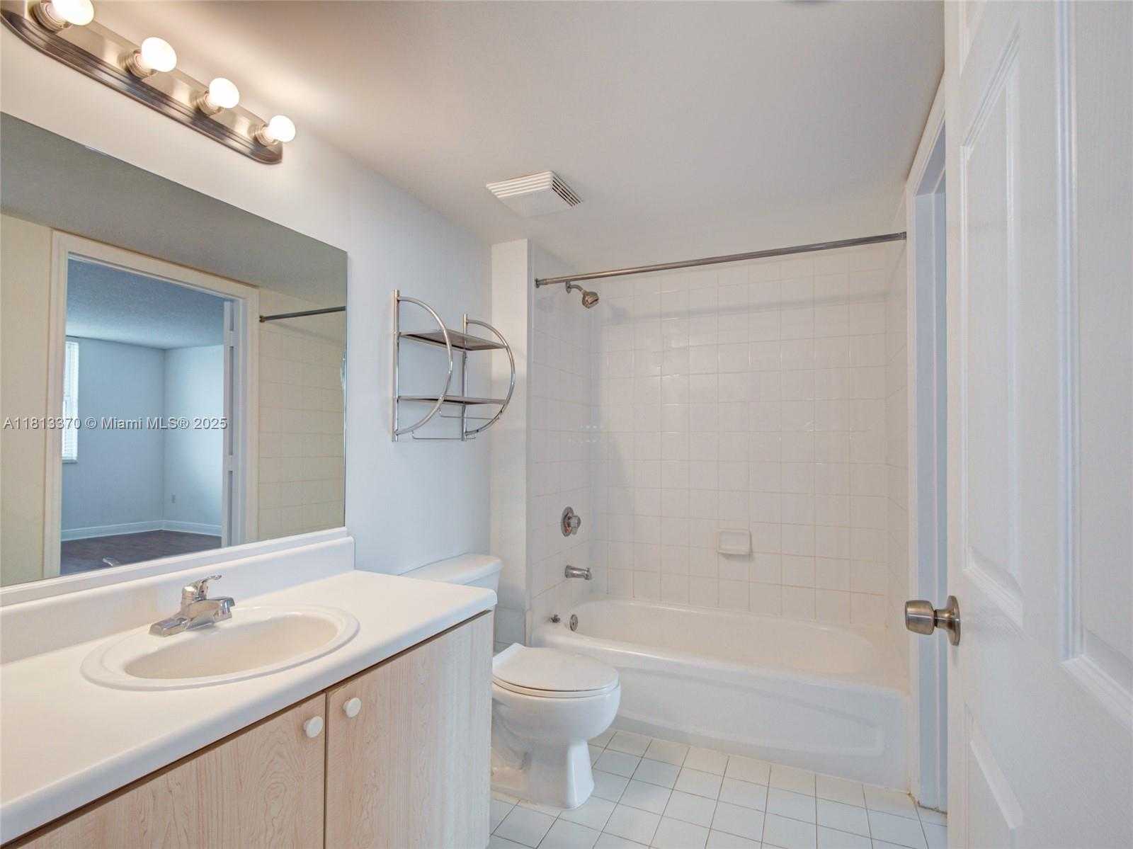 Small Image of 3000 CORAL WAY #815, Miami Number 5
