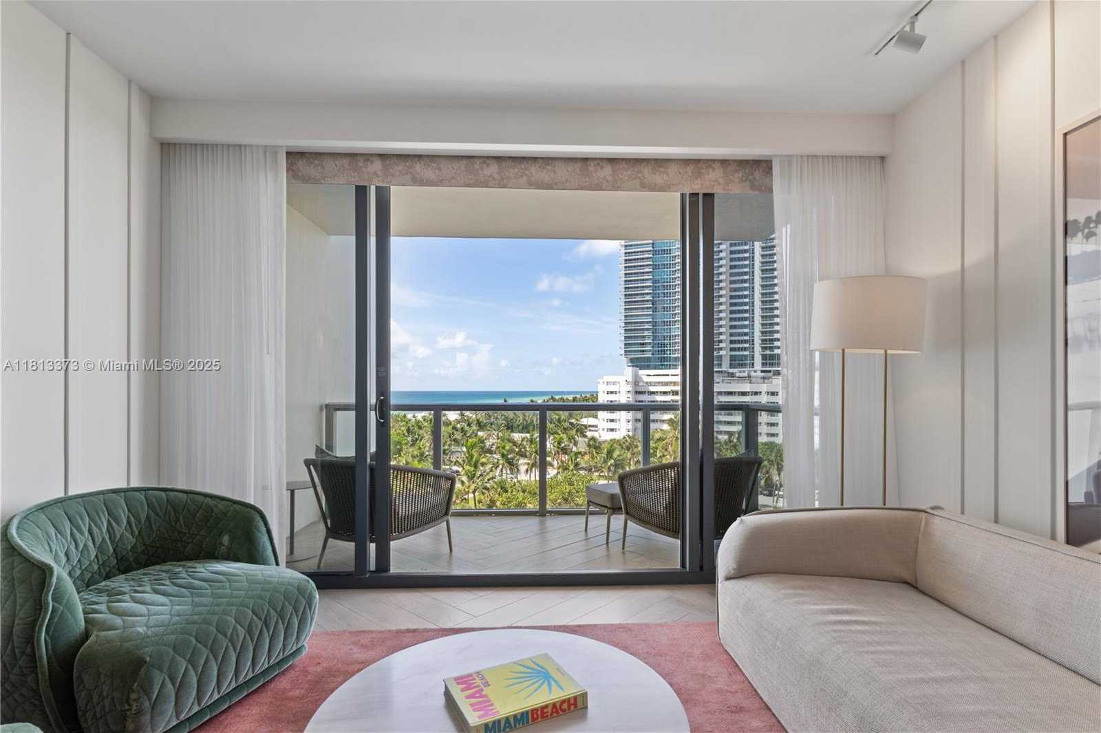 Small Image of 2201 COLLINS AVE #707, Miami Beach Number 3