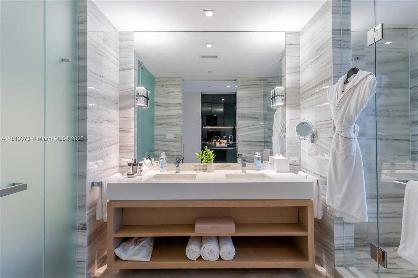 Small Image of 2201 COLLINS AVE #707, Miami Beach Number 9