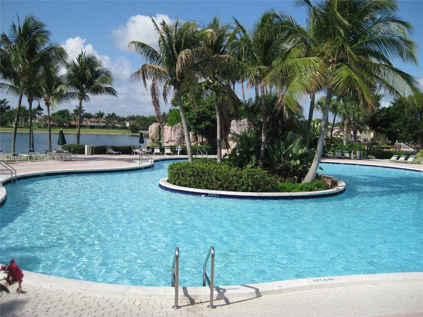 Small Image of 11218 NORTH WEST 73RD TER, Doral Number 22