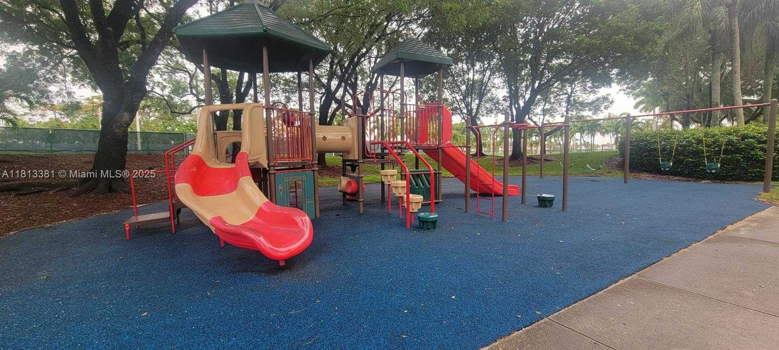 Small Image of 11218 NORTH WEST 73RD TER, Doral Number 26