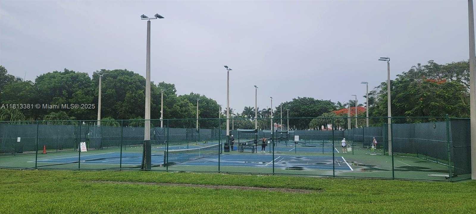 Small Image of 11218 NORTH WEST 73RD TER, Doral Number 35