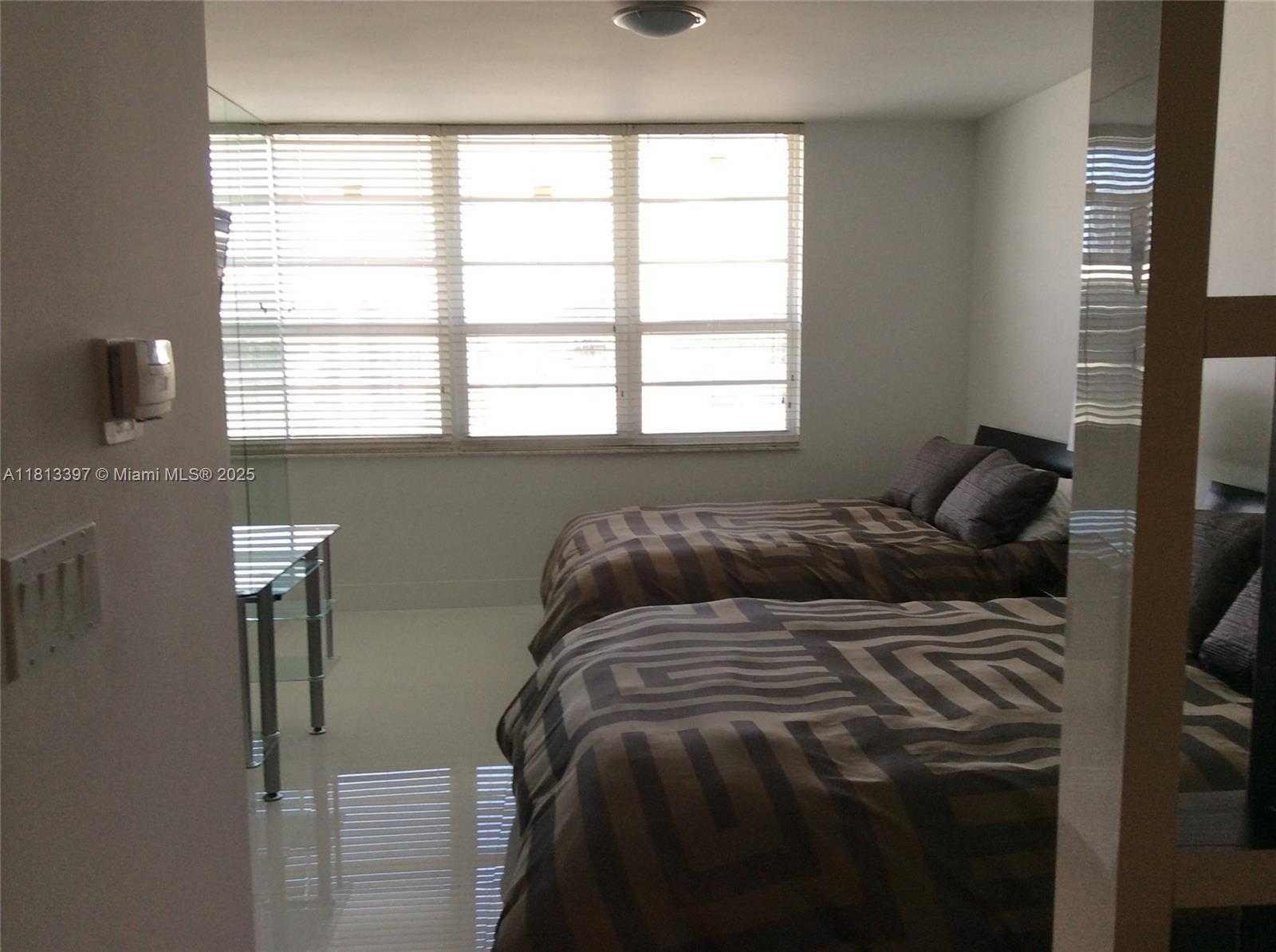 Small Image of 100 LINCOLN RD #1214, Miami Beach Number 14