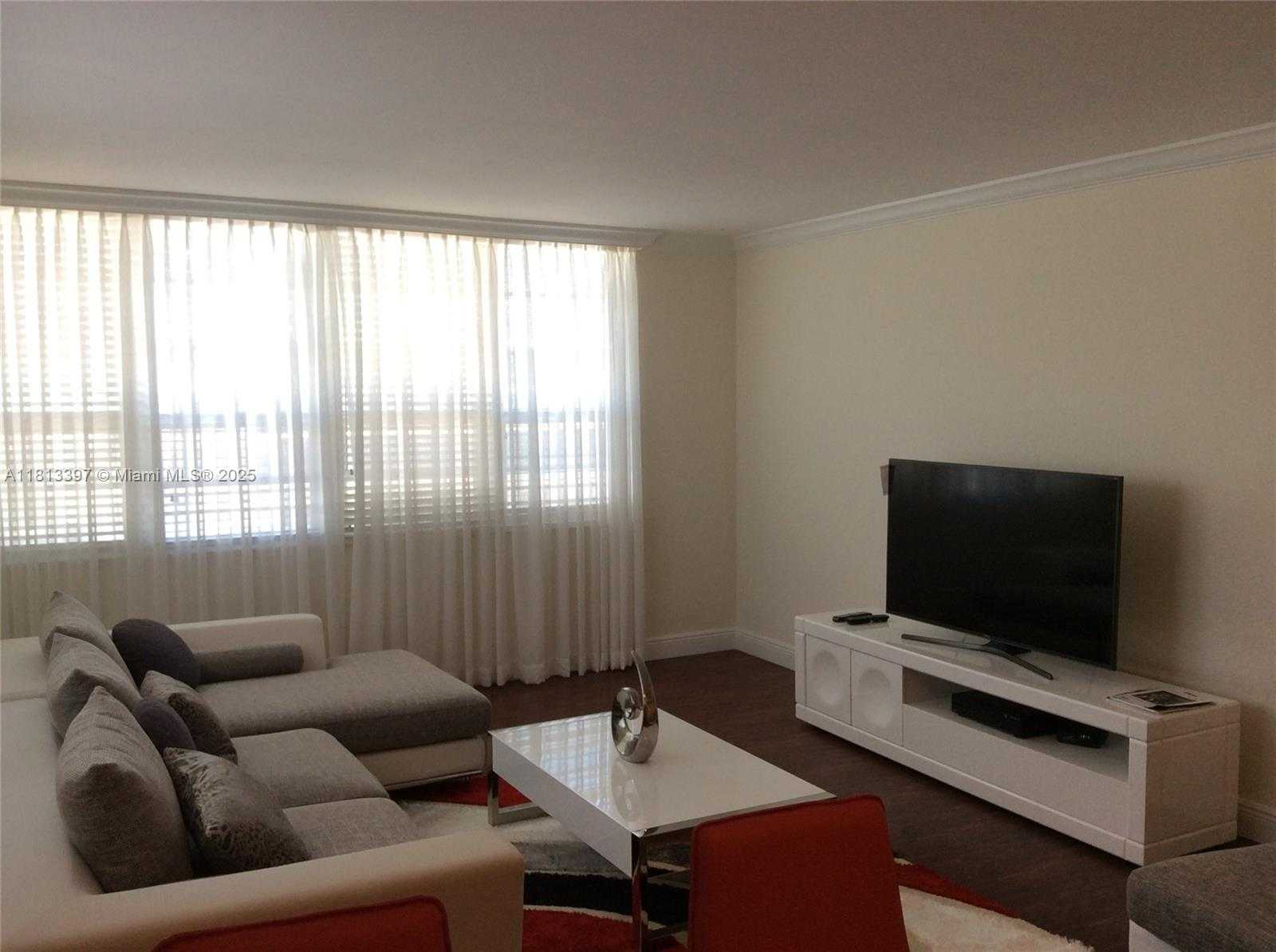 Small Image of 100 LINCOLN RD #1214, Miami Beach Number 6