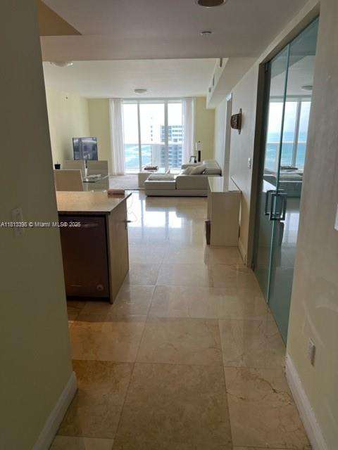 Small Image of 1830 SOUTH OCEAN DR #2103, Hallandale Beach Number 9