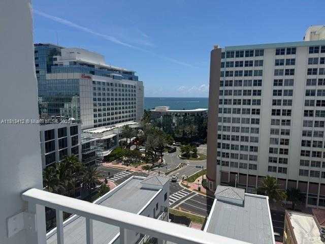 Small Image of 2829 INDIAN CREEK DR #1111, Miami Beach Number 11