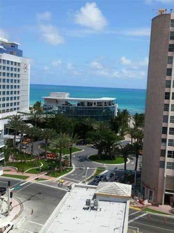 Small Image of 2829 INDIAN CREEK DR #1111, Miami Beach Number 17