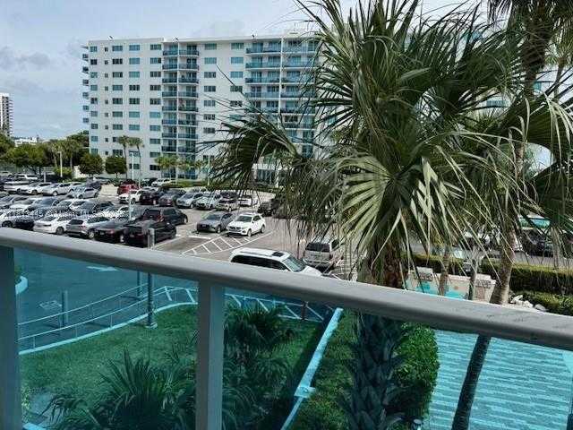 Small Image of 7501 EAST TREASURE DR #2G, North Bay Village Number 10