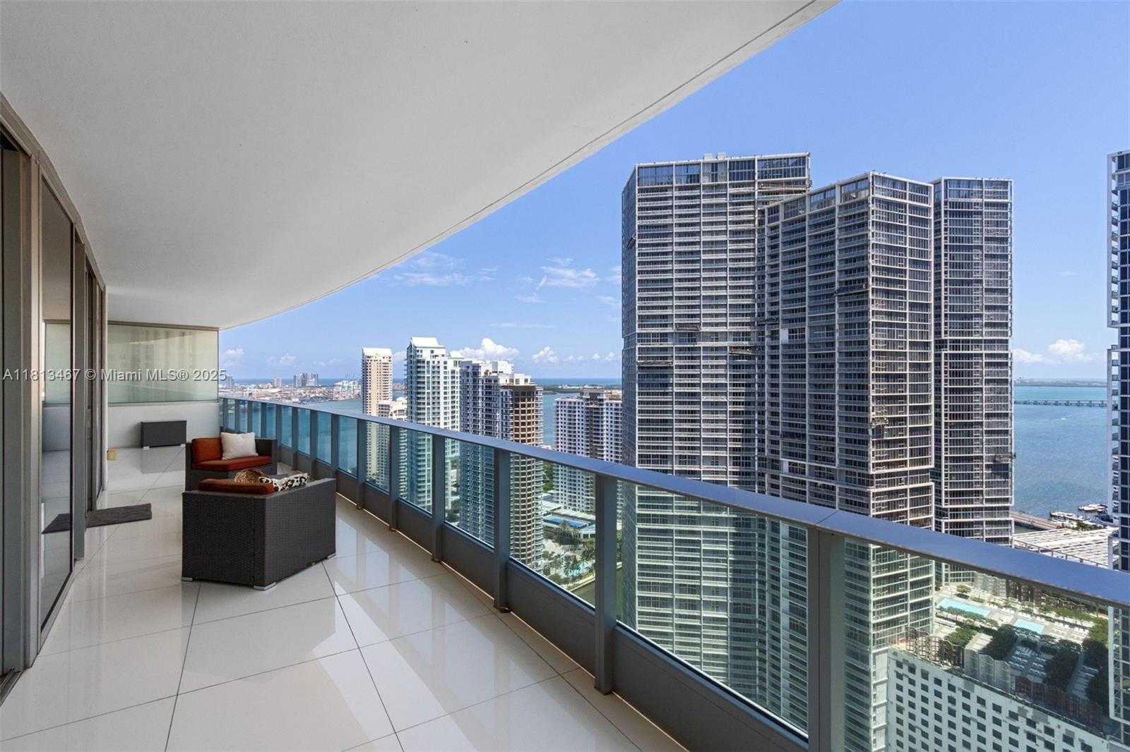 Small Image of 200 BISCAYNE BOULEVARD WAY #3904, Miami Number 15