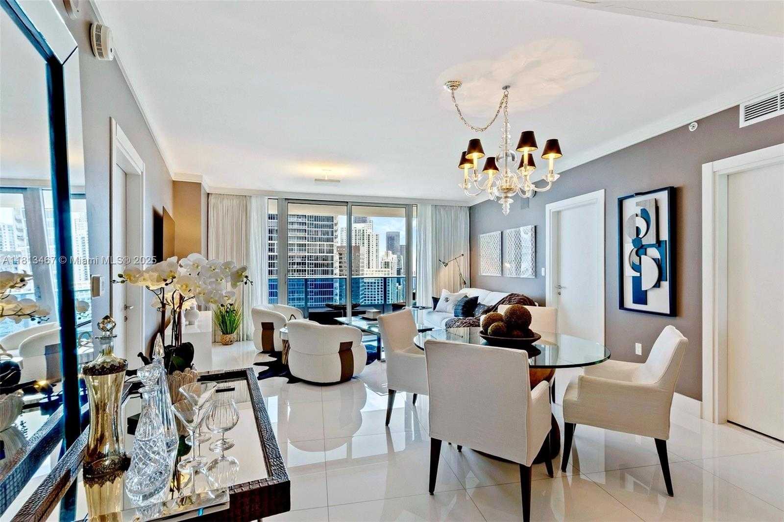 Small Image of 200 BISCAYNE BOULEVARD WAY #3904, Miami Number 3