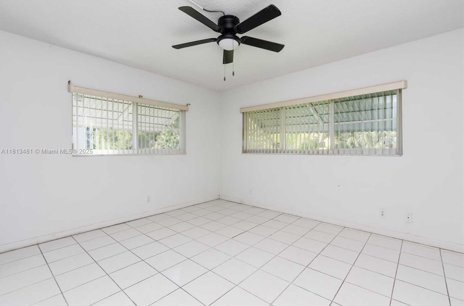 Small Image of 1000 HILLCREST CT #212, Hollywood Number 10