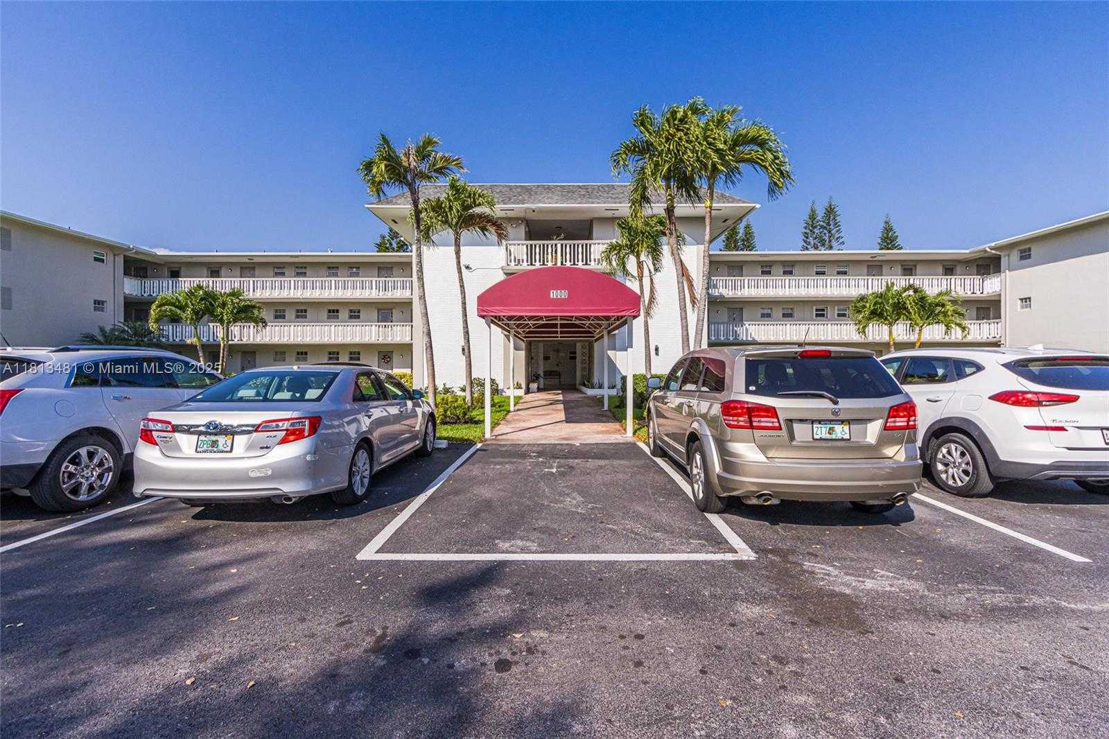 Small Image of 1000 HILLCREST CT #212, Hollywood Number 2
