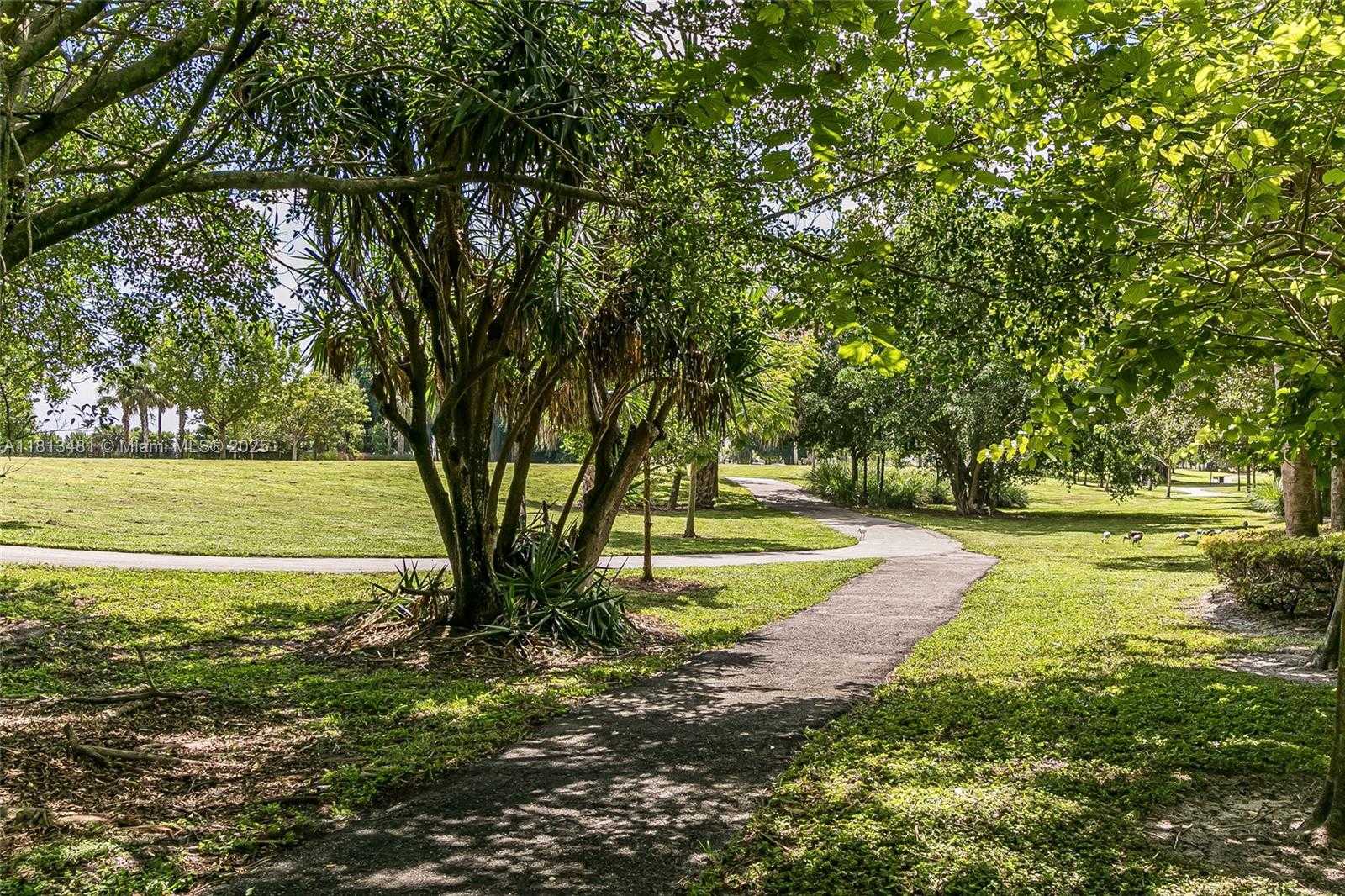 Small Image of 1000 HILLCREST CT #212, Hollywood Number 21