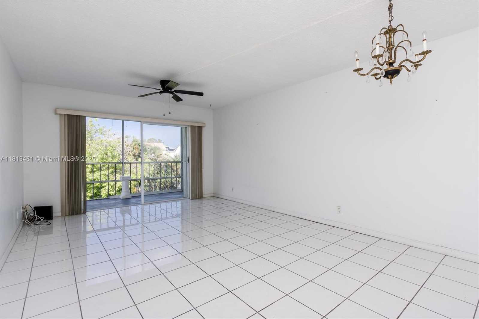 Small Image of 1000 HILLCREST CT #212, Hollywood Number 4