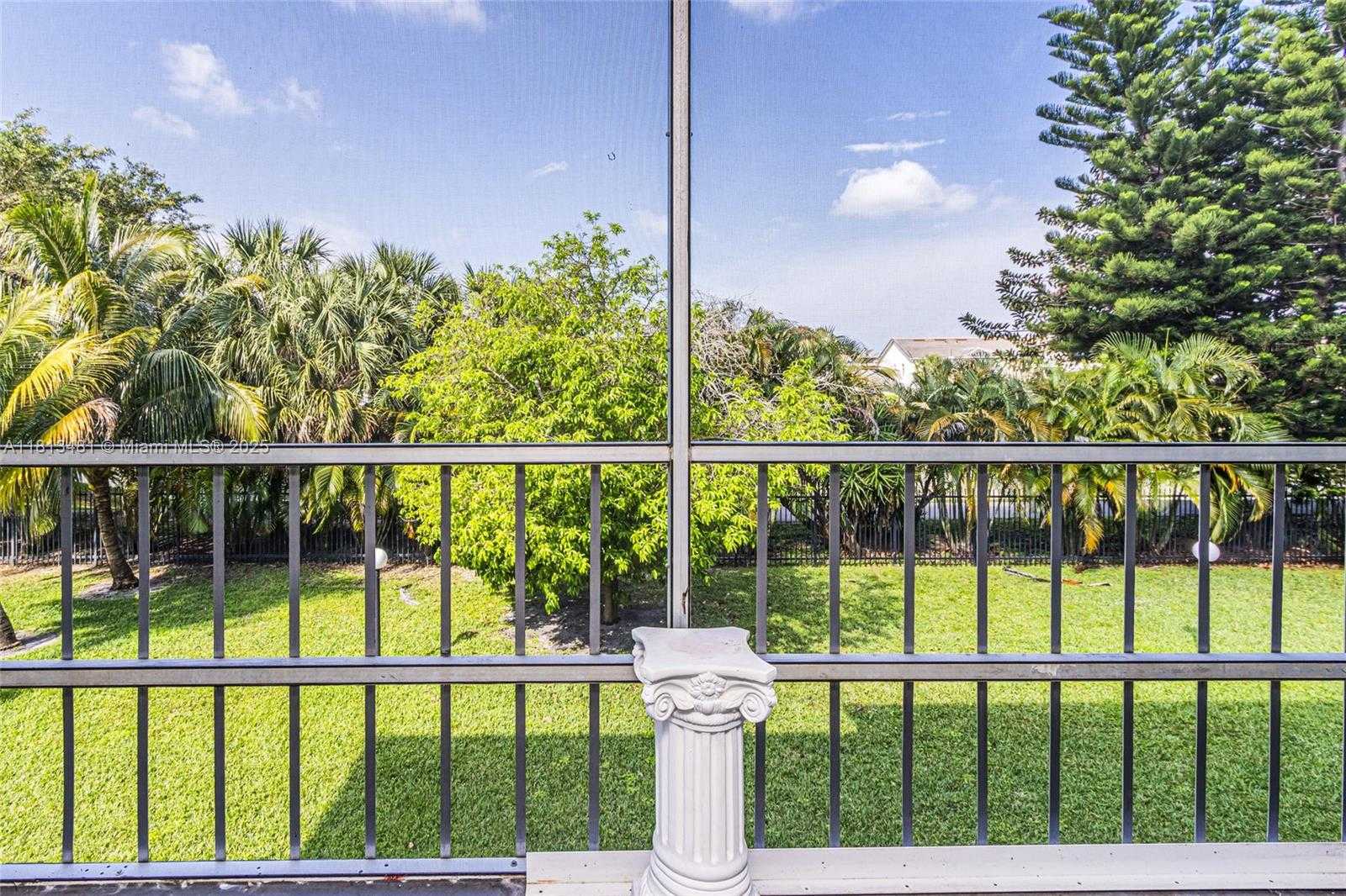 Small Image of 1000 HILLCREST CT #212, Hollywood Number 7