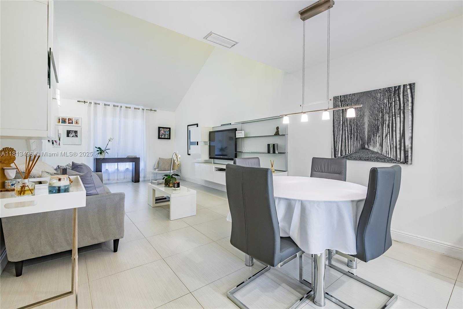 Small Image of 370 SOUTH EAST 2ND AVE #G3, Deerfield Beach Number 6
