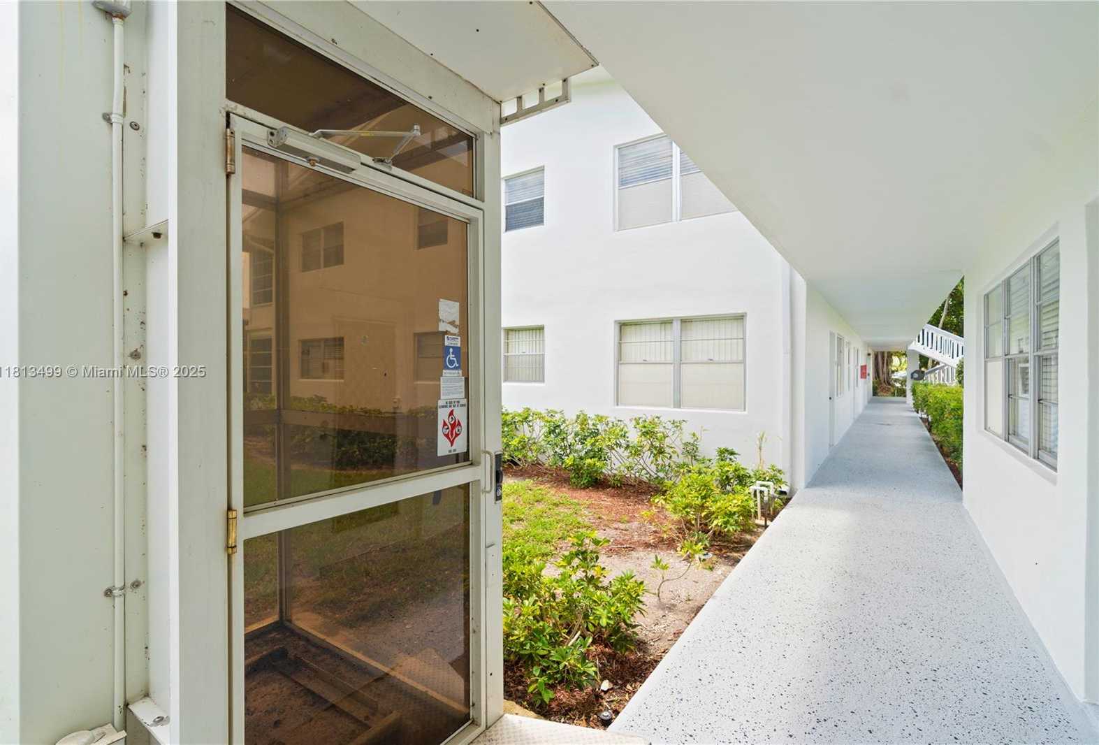 Small Image of 67 HARWOOD H #67, Deerfield Beach Number 25