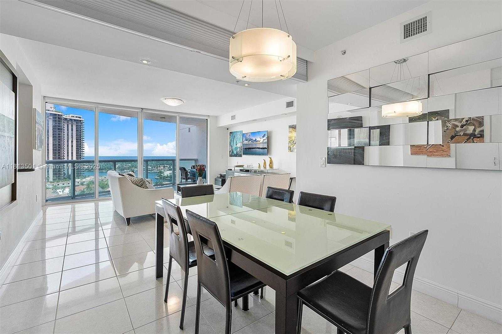 Small Image of 19400 TURNBERRY WAY #1131, Aventura Number 18