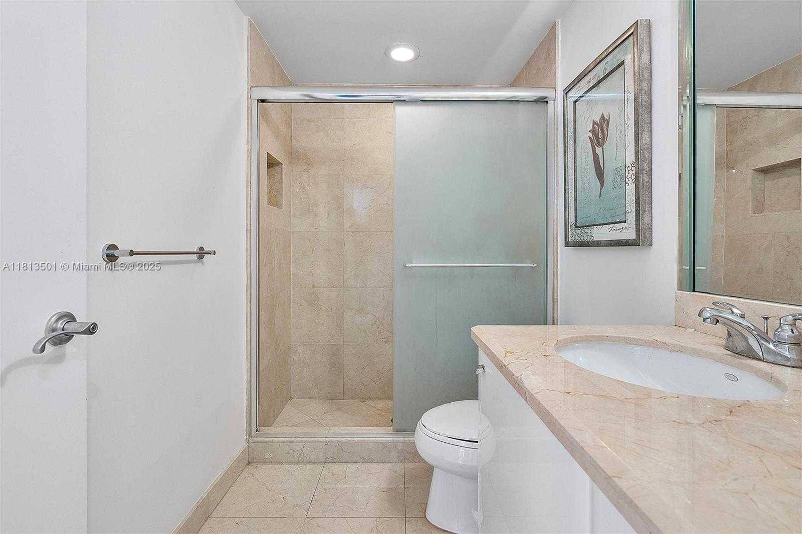 Small Image of 19400 TURNBERRY WAY #1131, Aventura Number 41