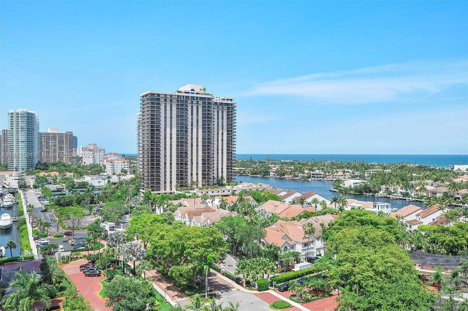 Small Image of 19400 TURNBERRY WAY #1131, Aventura Number 45